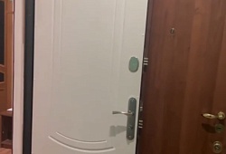 Замена петель входной двери